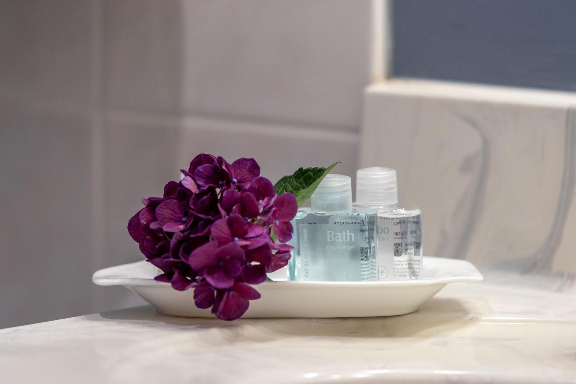 Hotel Royal Victoria Ngoại thất bức ảnh