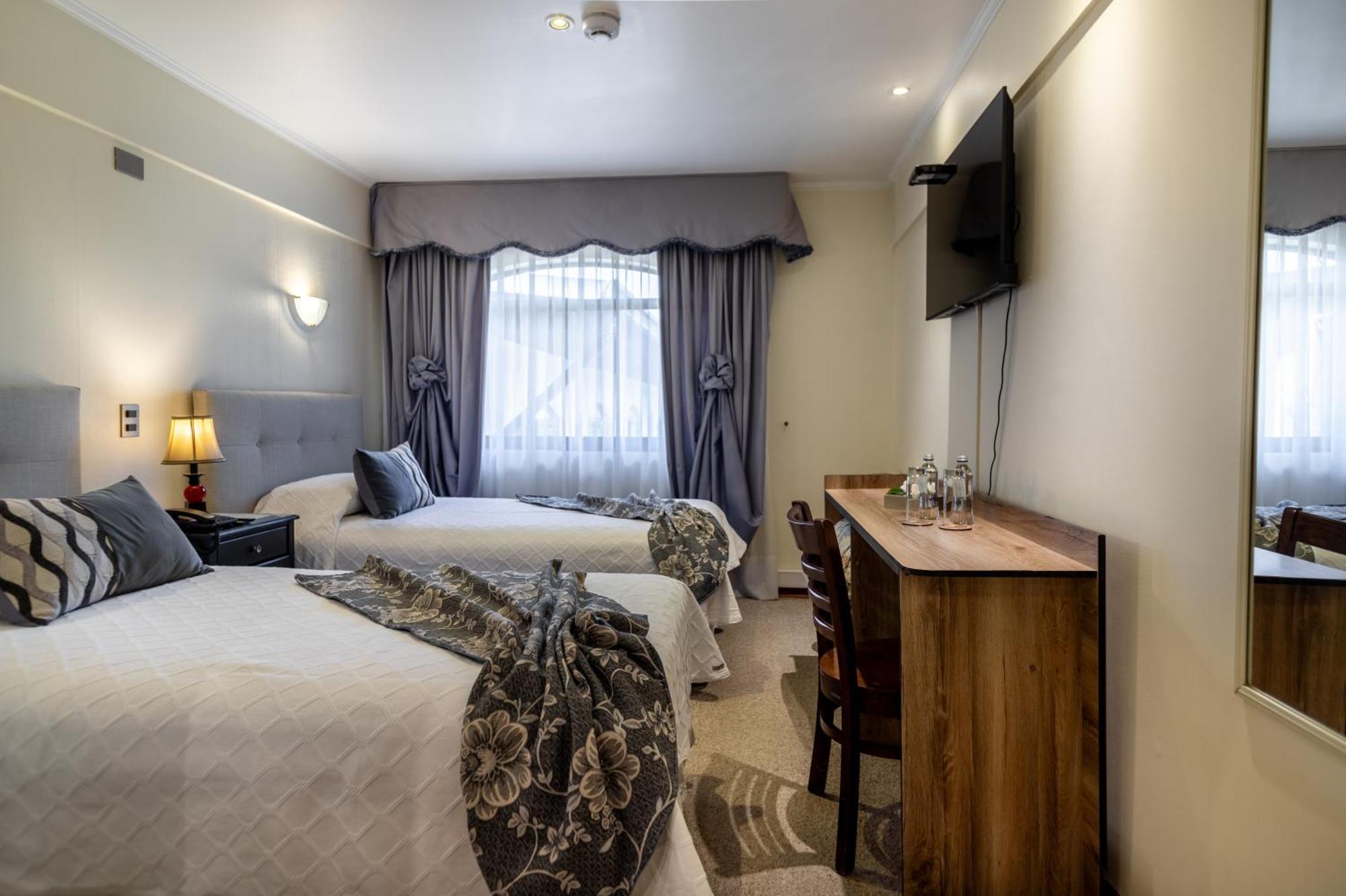 Hotel Royal Victoria Ngoại thất bức ảnh